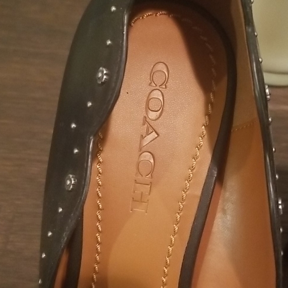 Coach Waverly Pump - never worn - Picture 2 of 5